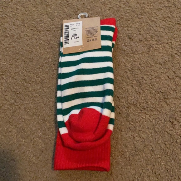 Aeropostale Christmas “Elf” socks- One Size-NWT - Picture 3 of 5